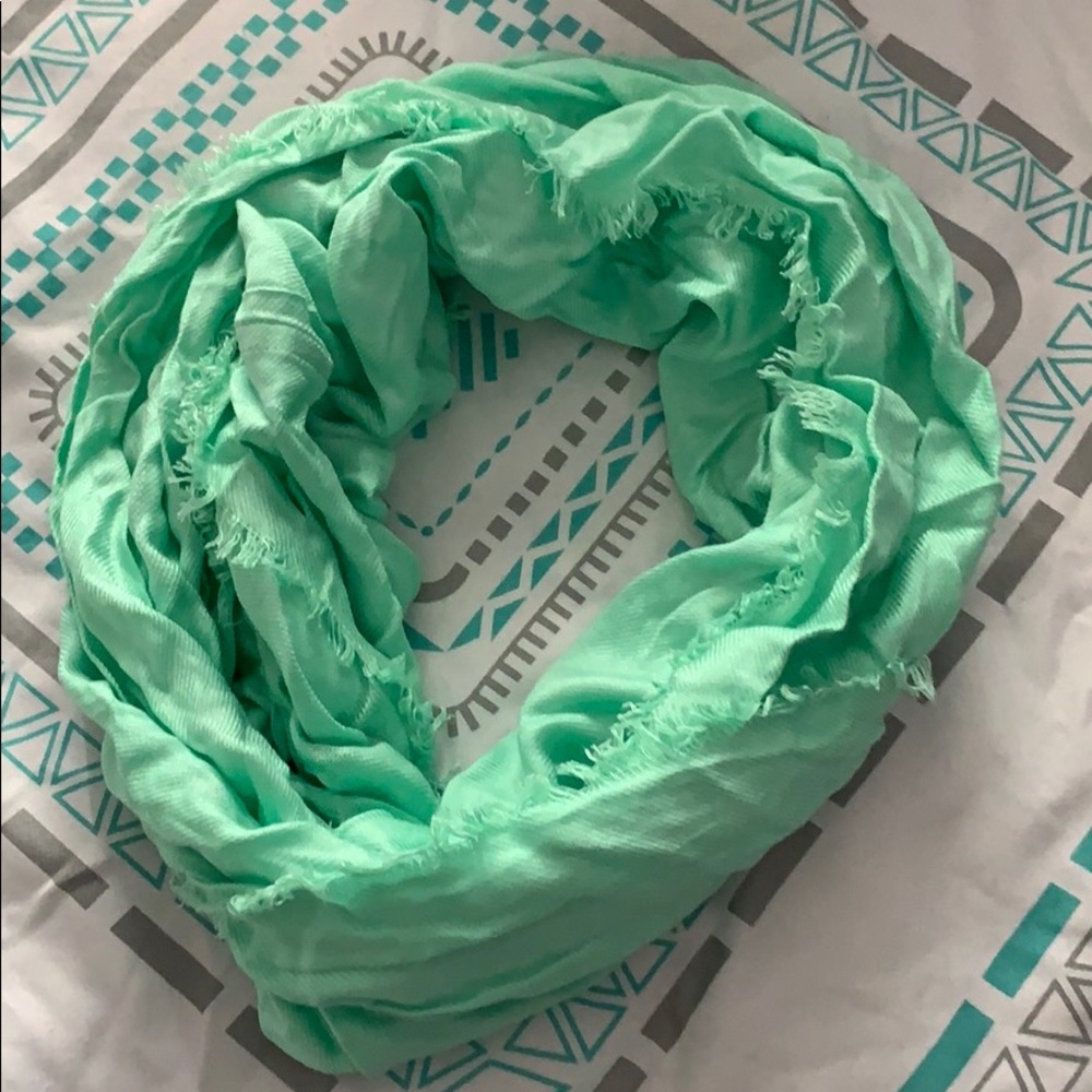 Mint scarf